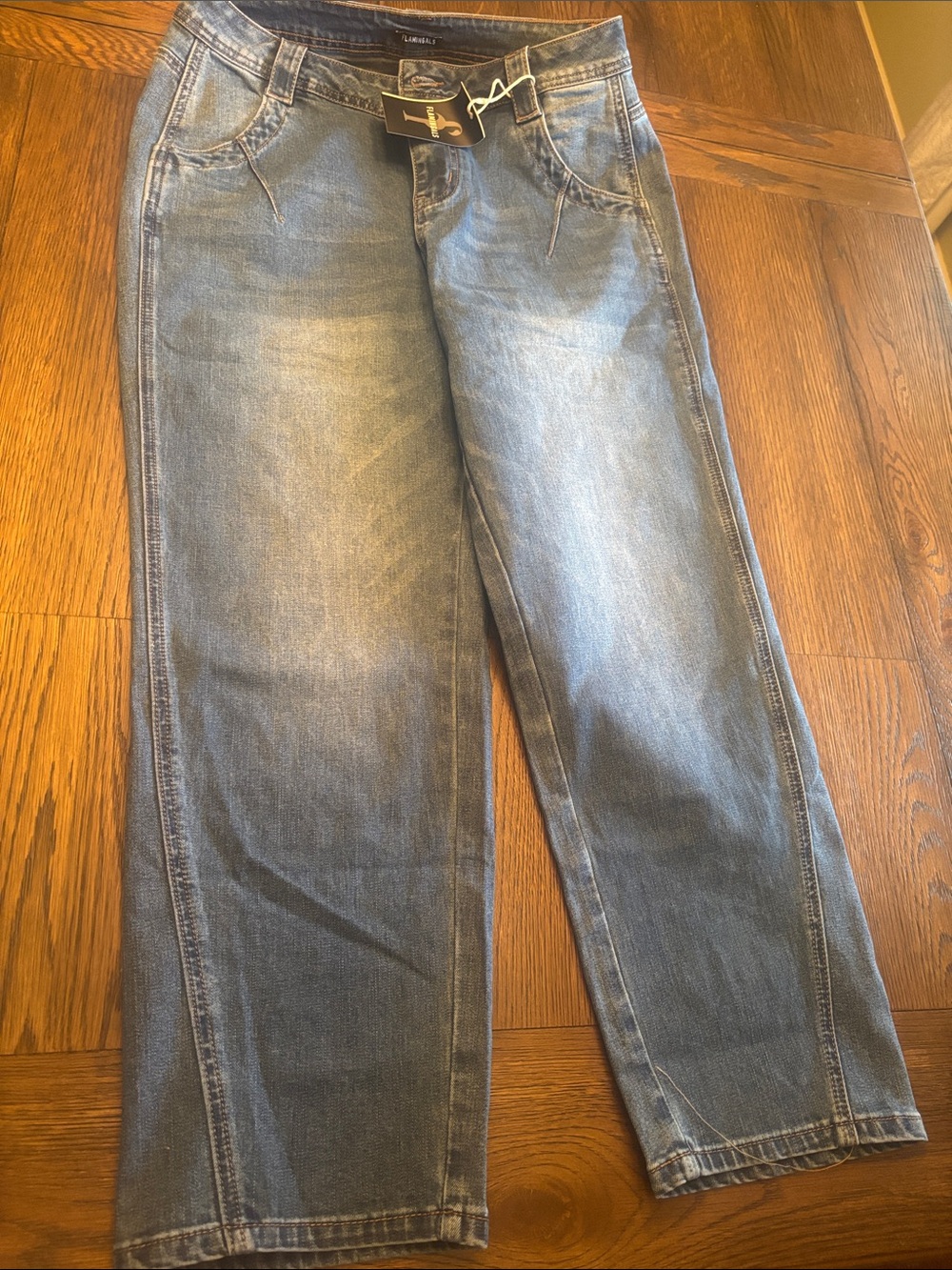 Women’s Cropped Straight Jeans in Medium Blue Wash